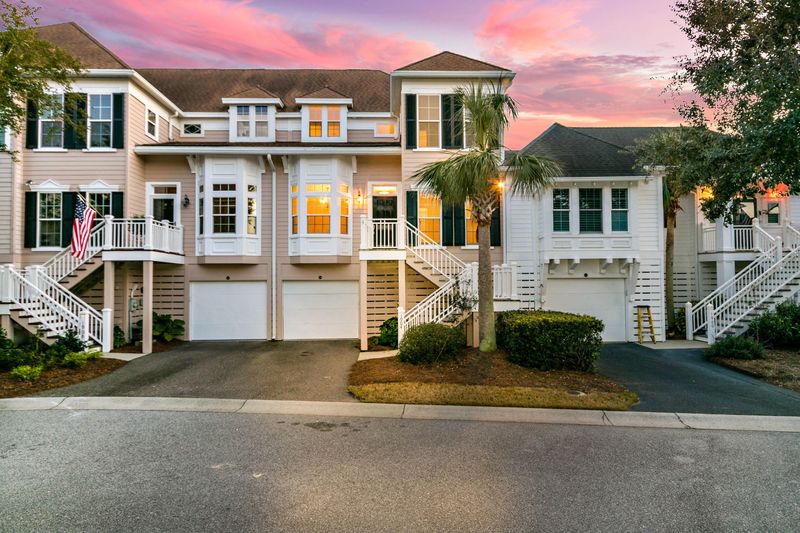 1904 Grandview Ct, Mount Pleasant, SC 29464