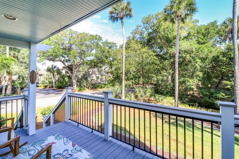 28 Fairway Oaks Ln, Isle Of Palms, SC 29451