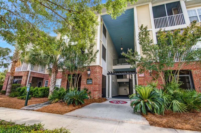 1112 Basildon Rd, Mount Pleasant, SC 29466