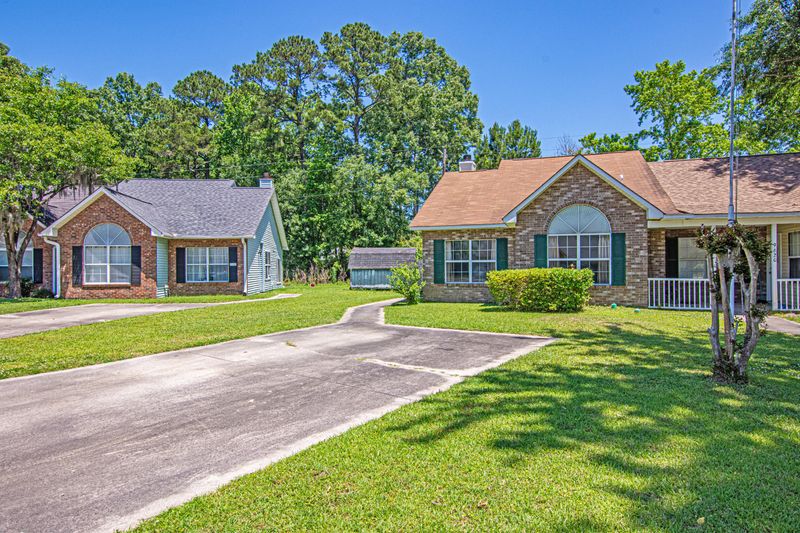 9622 N North Cardinal Dr, Ladson, SC 29456