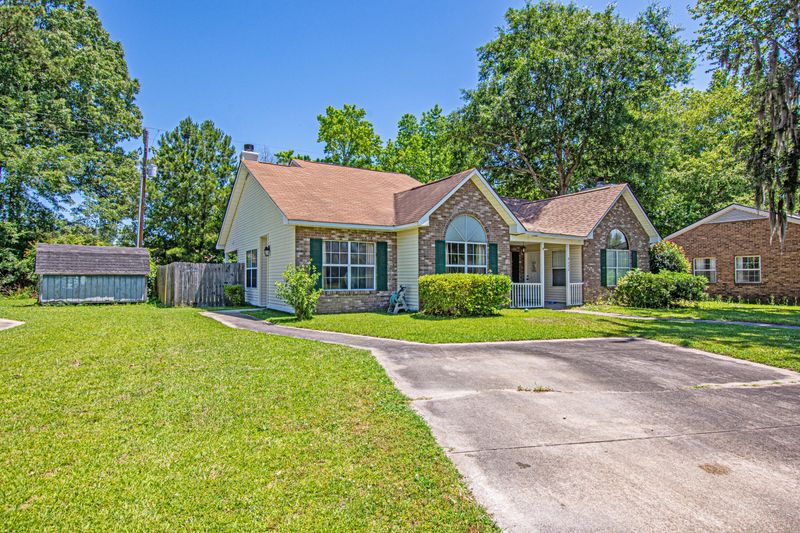 9622 N North Cardinal Dr, Ladson, SC 29456
