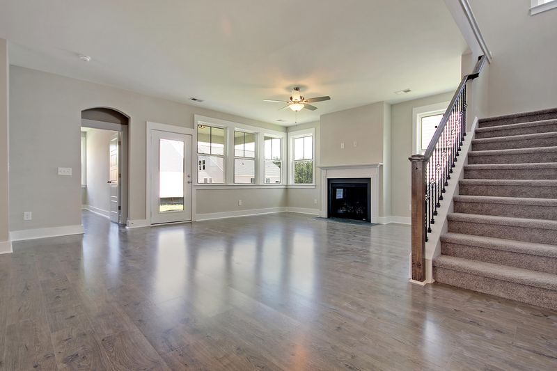 278 Whirlaway Dr, Moncks Corner, SC 29461
