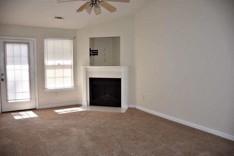 7992 Vermont Rd, North Charleston, SC 29418