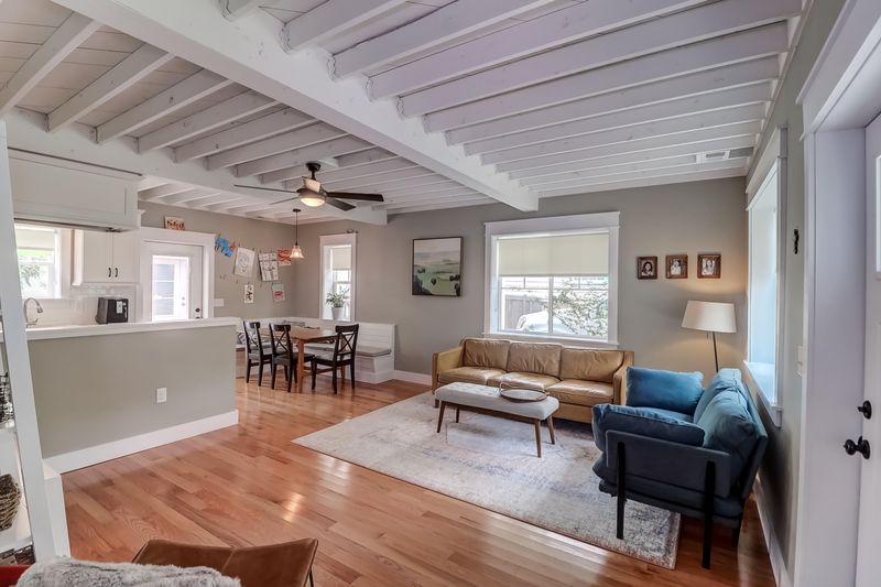 120 Rose Ln, Mount Pleasant, SC 29464