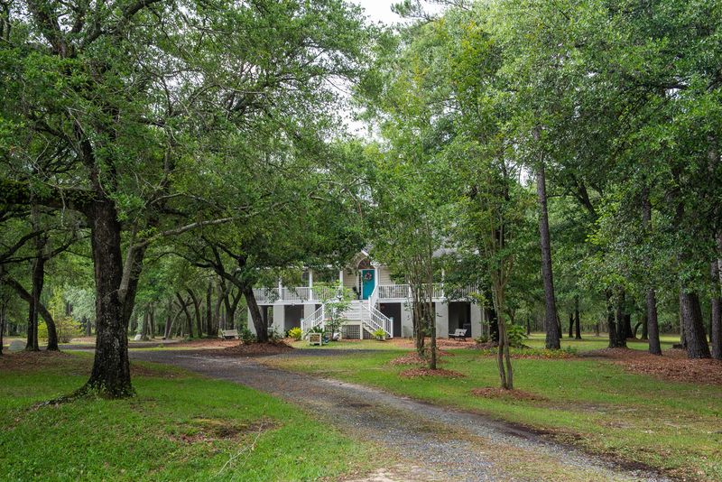 243 Broadpath Rd, Huger, SC 29450