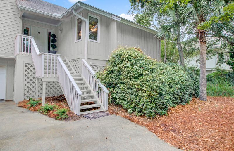 4 Beachwood West, Isle Of Palms, SC 29451