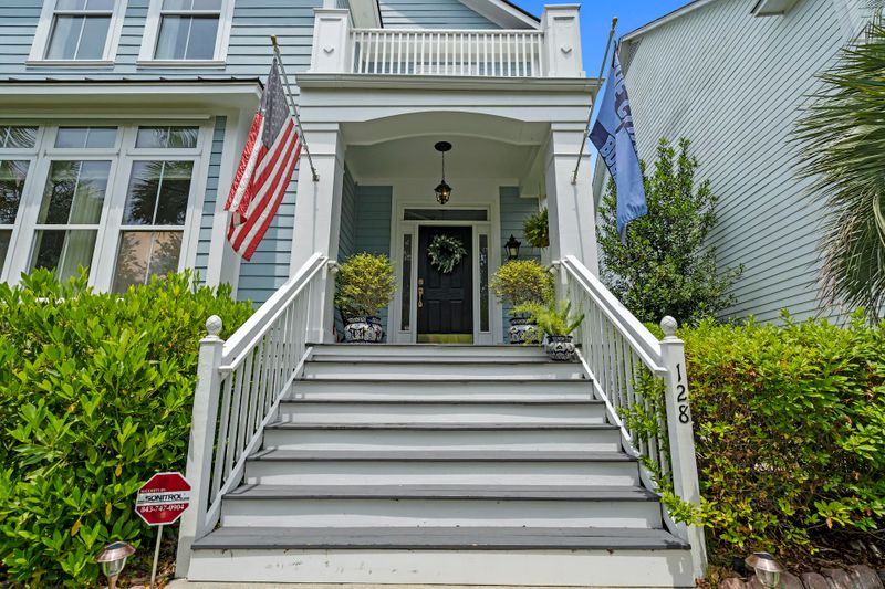 128 Etiwan Park St, Charleston, SC 29492