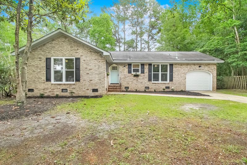 207 Mary Celestia Dr, Summerville, SC 29483