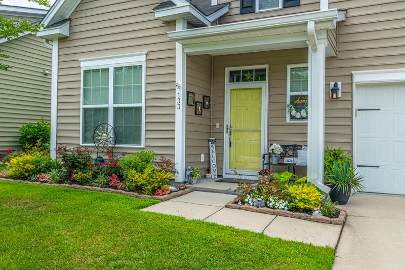 133 Royal Star Rd, Summerville, SC 29486