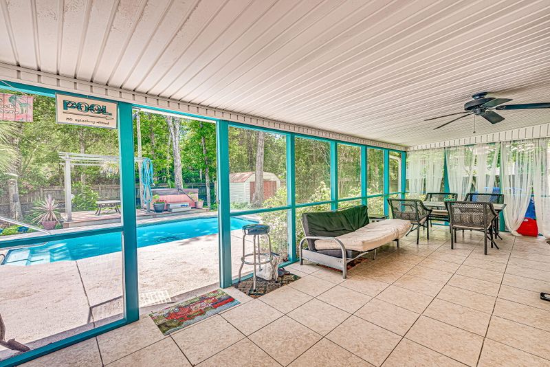 3592 Walkers Ferry Ln, Johns Island, SC 29455