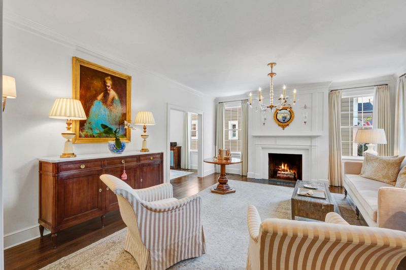 34 Ashley Ave, Charleston, SC 29401