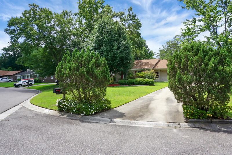 202 Kirksey Dr, Summerville, SC 29485