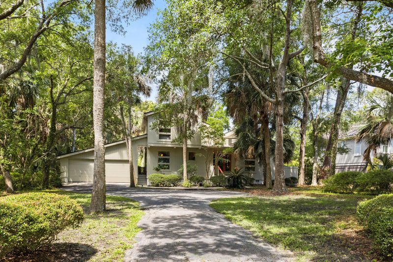 337 Low Oak Woods Rd, Kiawah Island, SC 29455