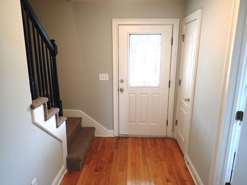 1525 Ocean Neighbors Blvd, Charleston, SC 29412