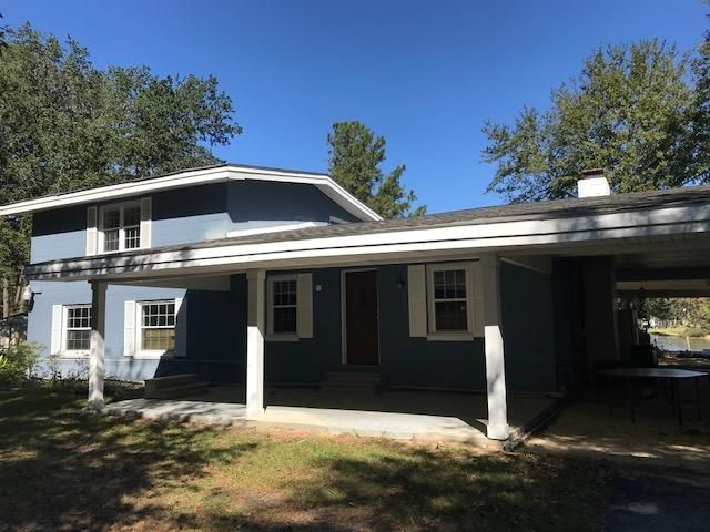 718 Hildebrand Dr, Bonneau, SC 29431