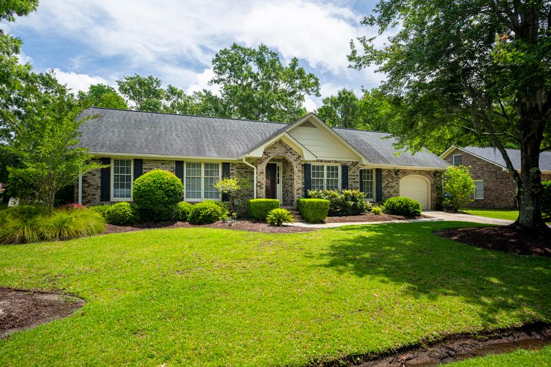 746 Longbranch Dr, Charleston, SC 29414