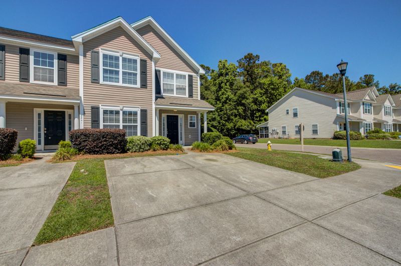 8843 Jenny Lind St, North Charleston, SC 29406