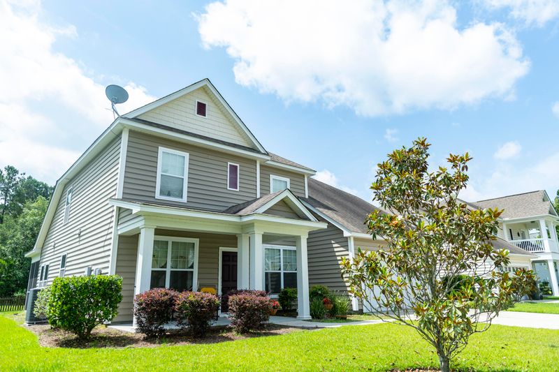 212 Brayton Ln, Moncks Corner, SC 29461