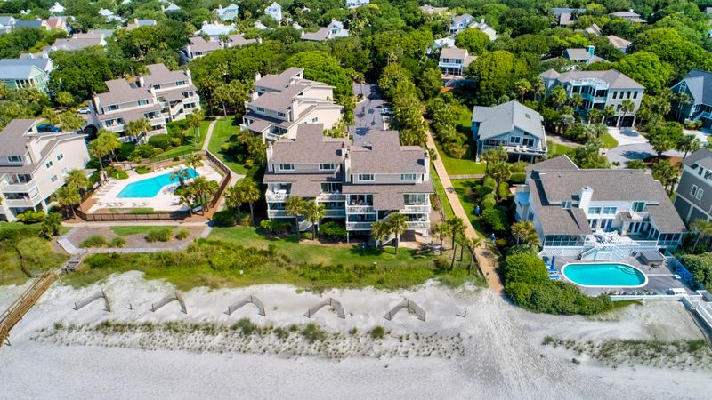 1 Seagrove Ln #D, Isle Of Palms, SC 29451