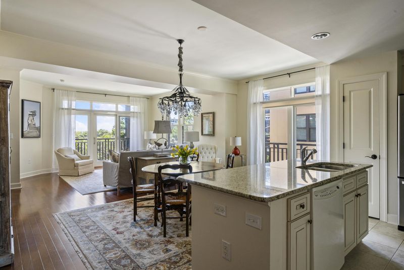 33 Calhoun St #124, Charleston, SC 29401