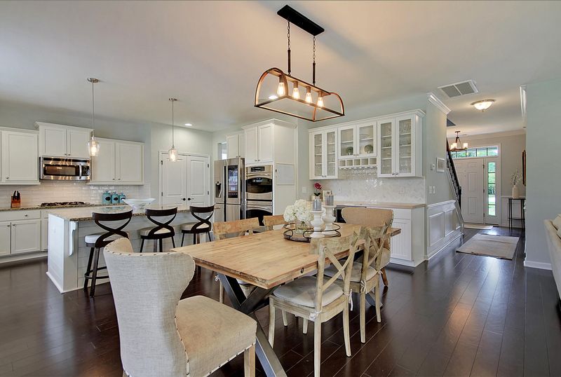 335 Shadowmoss Pw, Charleston, SC 29414