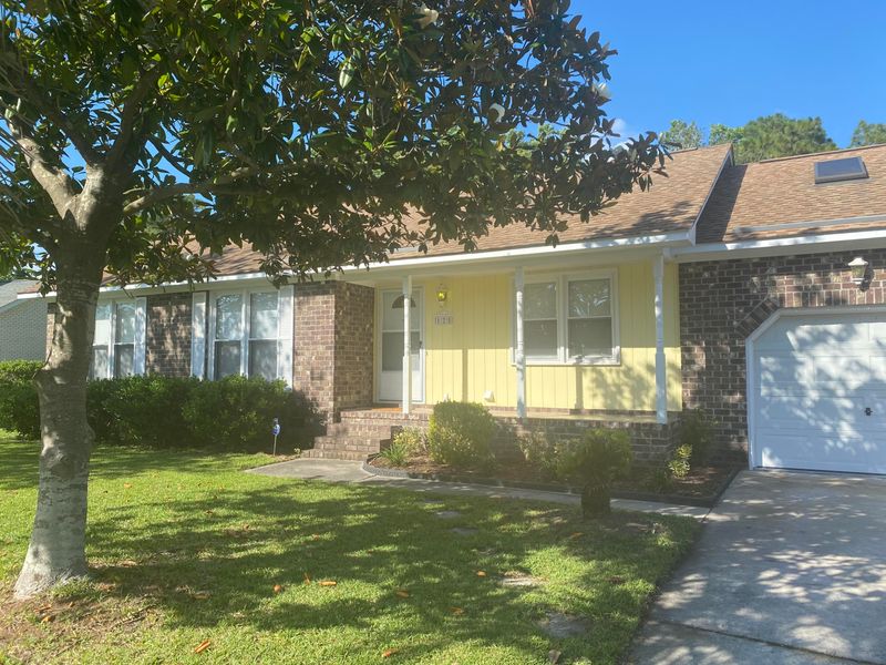 125 Wheeler Rd, Summerville, SC 29486