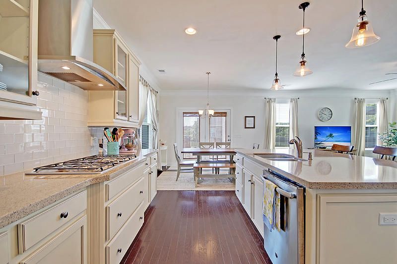 716 Quintan St, Summerville, SC 29486