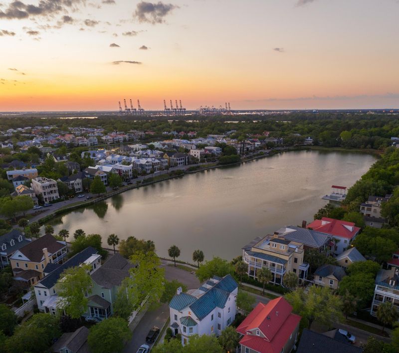 72 Sowell St, Mount Pleasant, SC 29464
