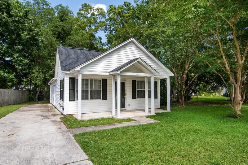 18 Timberleaf Ct, Charleston, SC 29407