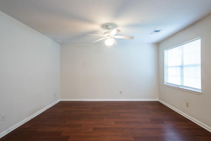 18 Timberleaf Ct, Charleston, SC 29407