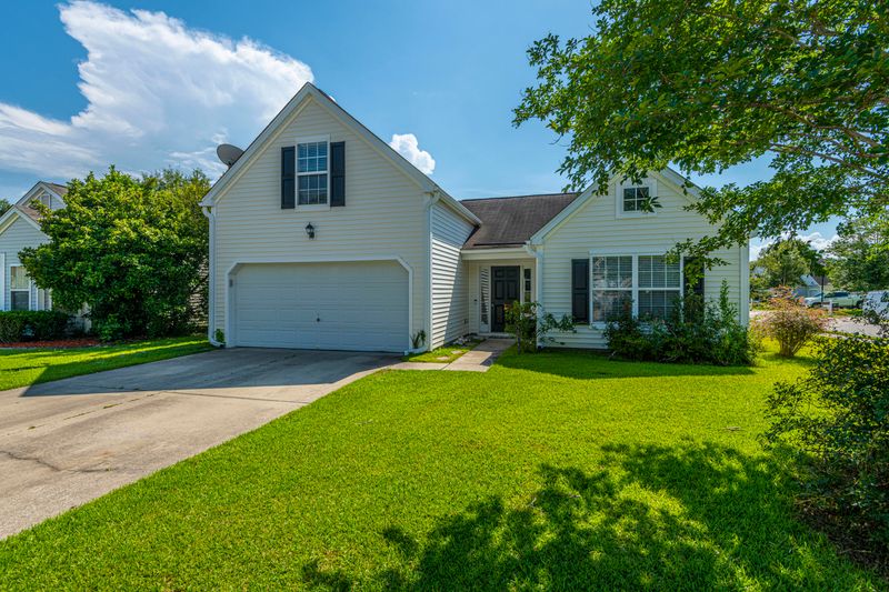 1343 Palm Cove Dr, Charleston, SC 29492