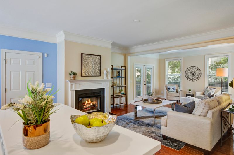 1068 Barfield St, Charleston, SC 29492