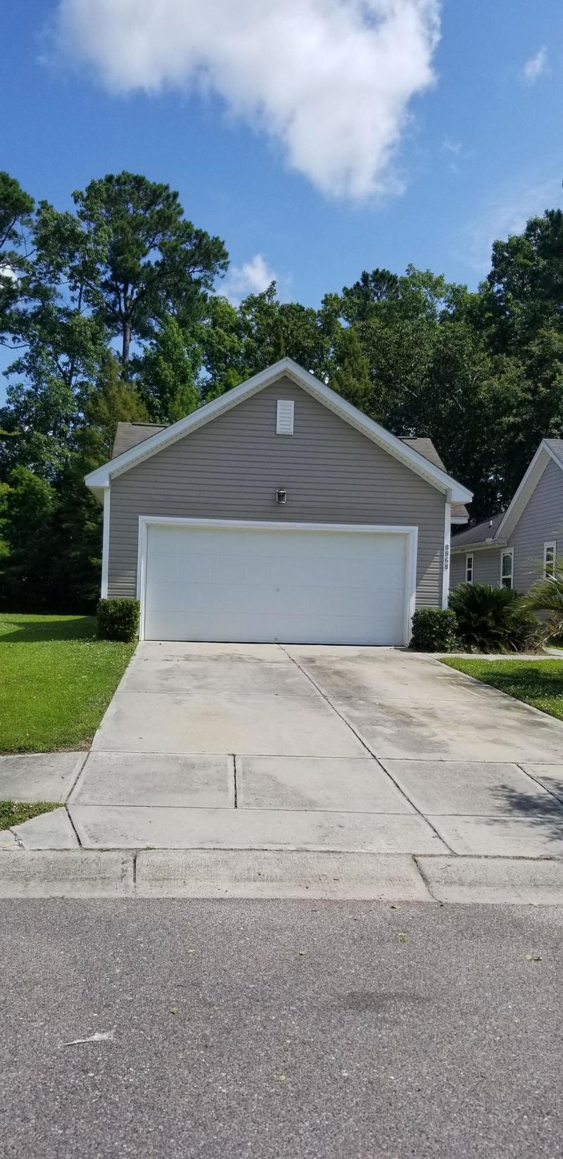 8868 Arbor Glen Dr, North Charleston, SC 29420