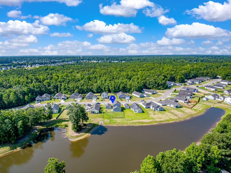 632 Savannah River Dr, Summerville, SC 29485