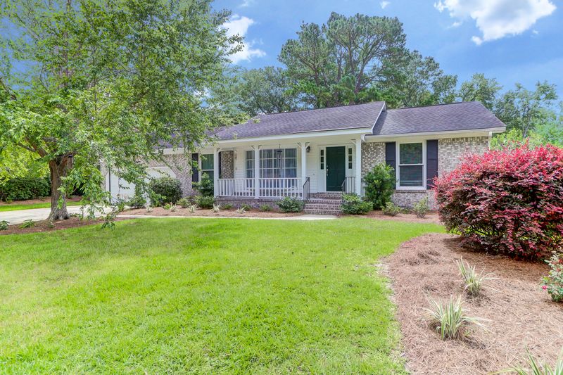 25 Brisbane Dr, Charleston, SC 29407