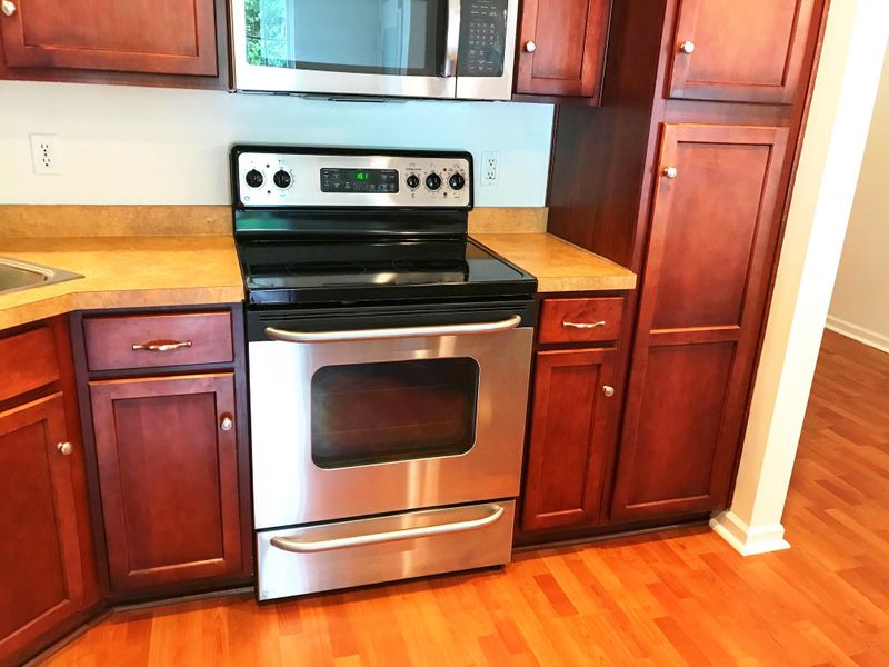 140 Darcy Ave, Goose Creek, SC 29445