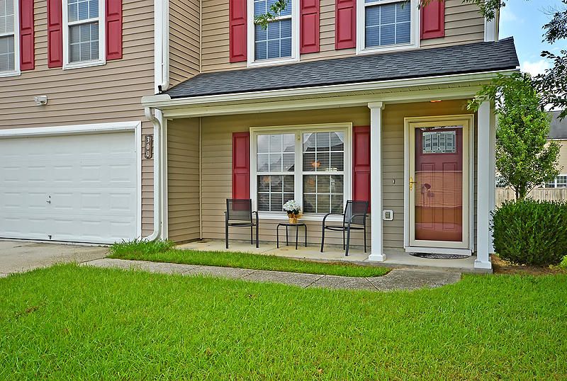 300 Bradley Bend Dr, Moncks Corner, SC 29461