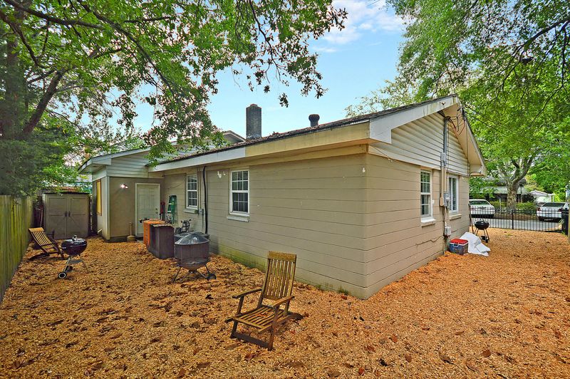 1305 Hester St, Charleston, SC 29403