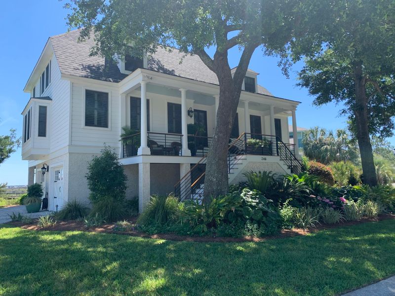 346 Shadow Race Ln, Folly Beach, SC 29439