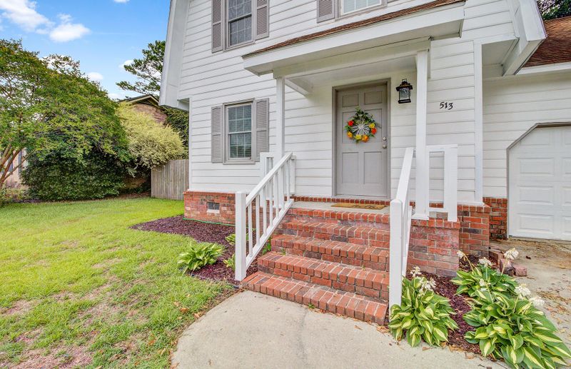 513 Longleaf Rd, Summerville, SC 29486