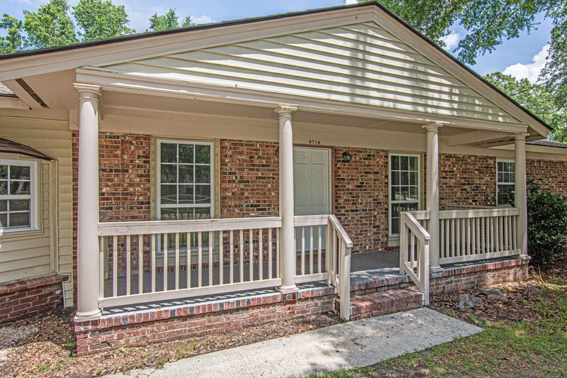 4114 Oakridge Dr, North Charleston, SC 29418