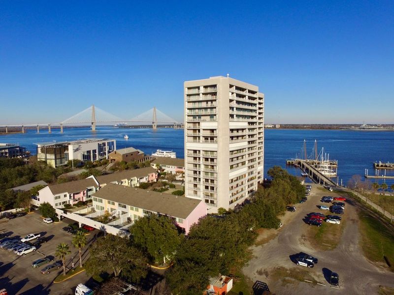 330 Concord St #6-D, Charleston, SC 29401