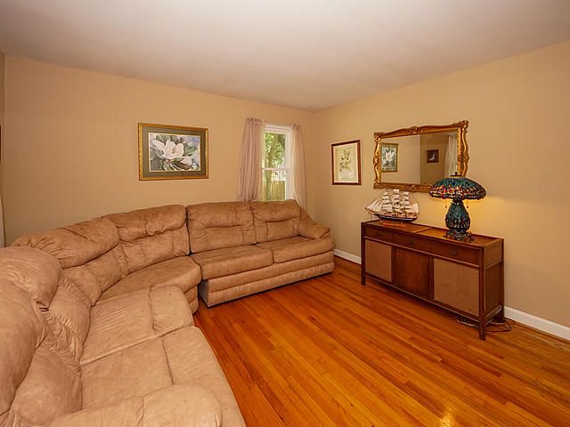 2638 Ridgewood Ave, Charleston, SC 29414