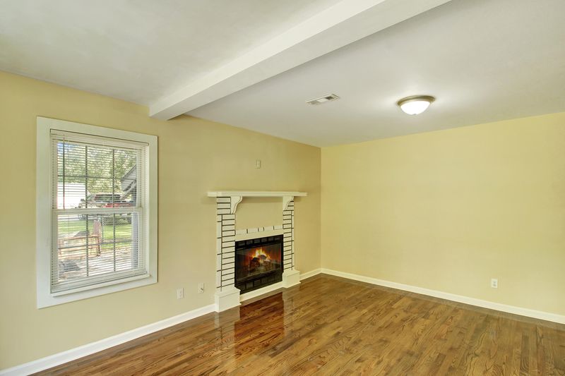 8756 Salamander Rd, North Charleston, SC 29406