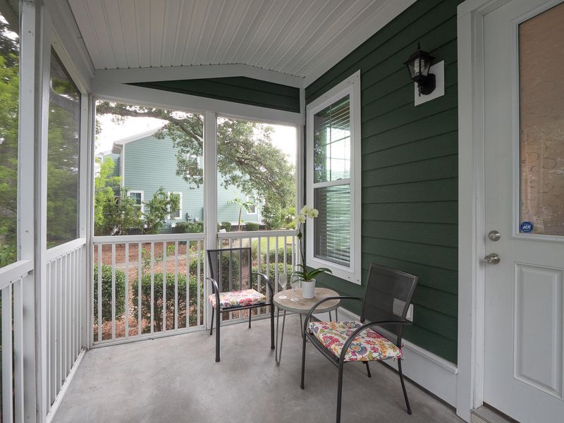 4950 W Liberty Park Cir, North Charleston, SC 29405