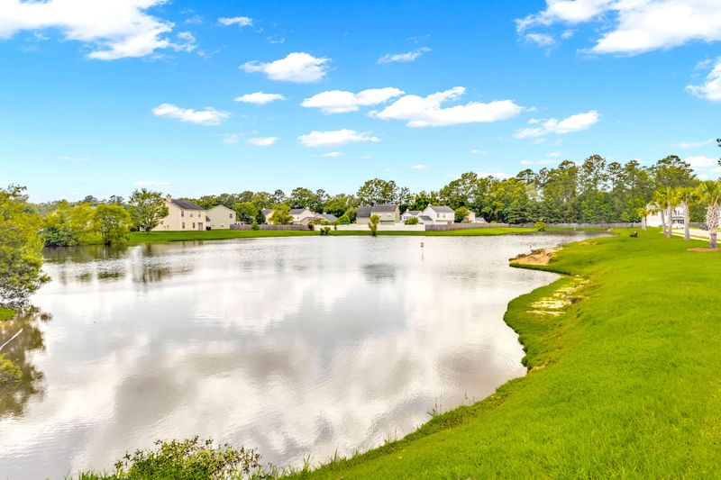 107 Waterford Ln, Summerville, SC 29483