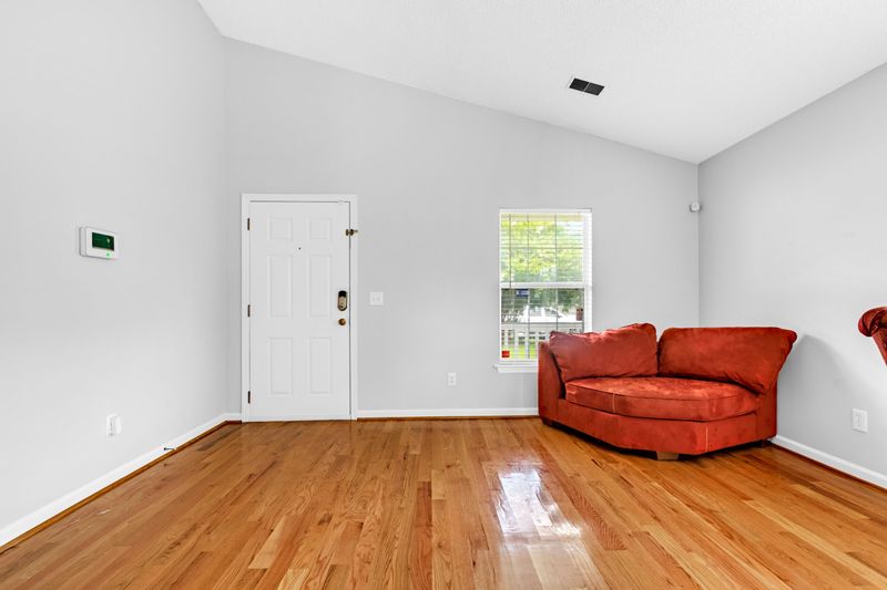 107 Waterford Ln, Summerville, SC 29483