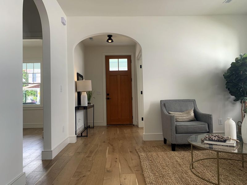 57 Cypress St, Charleston, SC 29403