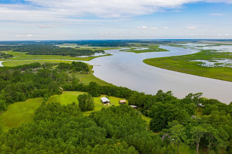 7721 Steamboat Landing Rd, Edisto Island, SC 29438