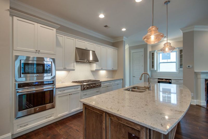 7824 Farr St, Charleston, SC 29492